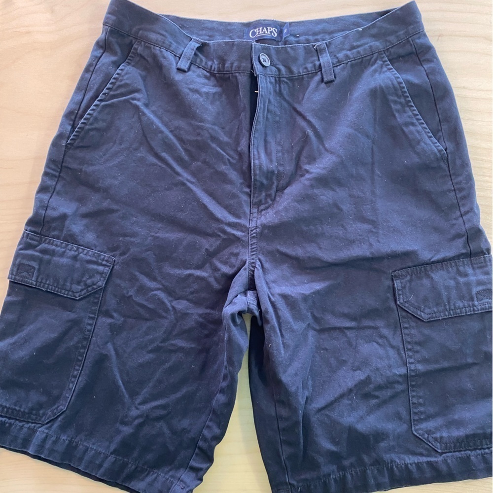 Chaps Shorts size 32 (EW)